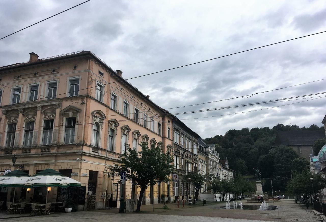 Mse Apartman Miskolc Exterior foto