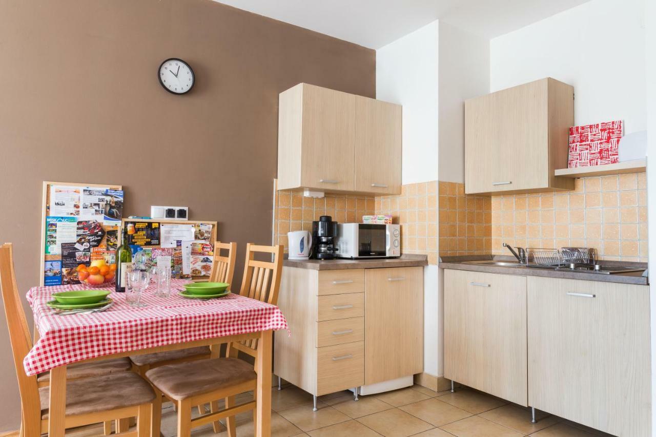 Mse Apartman Miskolc Exterior foto